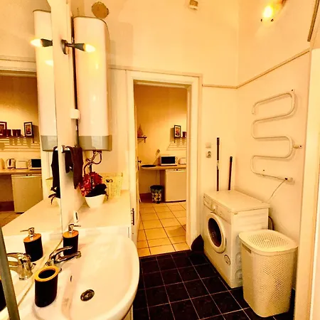 Semmelweis Apartment *