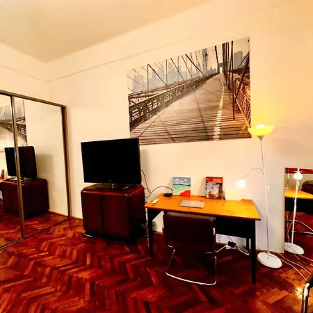 Semmelweis Apartamento *